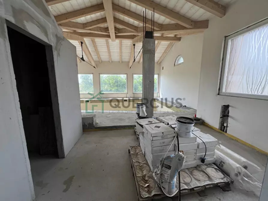 Immagine 29 di Villa in vendita  in via casenuove a San Donà Di Piave