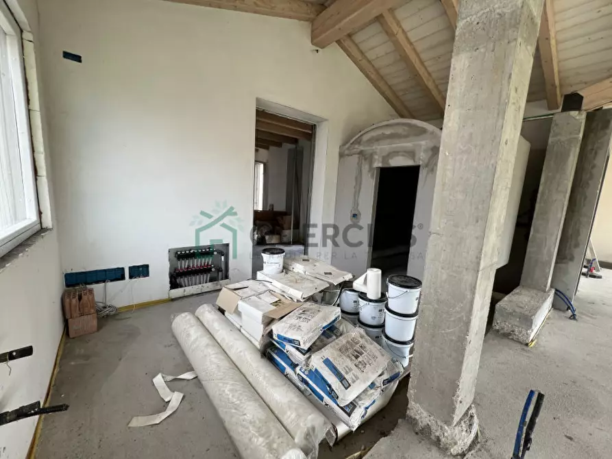 Immagine 32 di Villa in vendita  in via casenuove a San Donà Di Piave