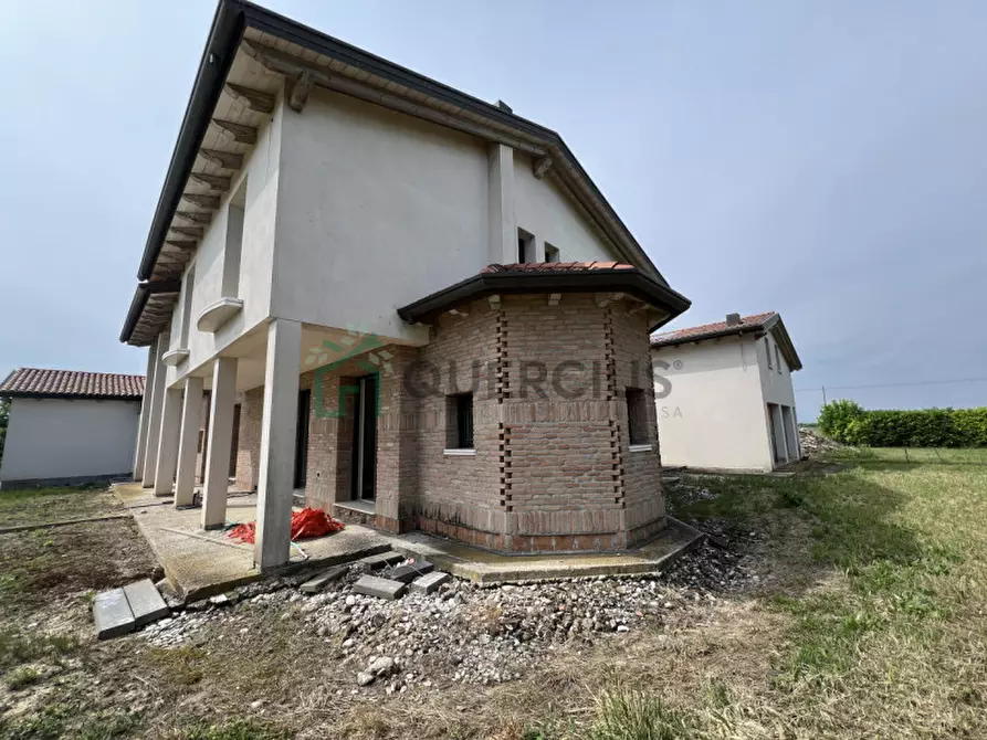 Immagine 42 di Villa in vendita  in via casenuove a San Donà Di Piave