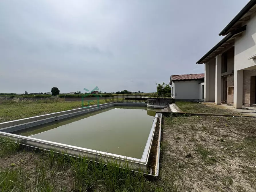 Immagine 43 di Villa in vendita  in via casenuove a San Donà Di Piave