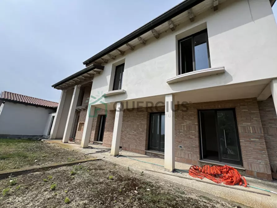 Immagine 45 di Villa in vendita  in via casenuove a San Donà Di Piave