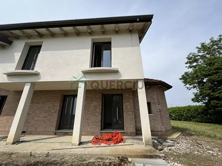 Immagine 46 di Villa in vendita  in via casenuove a San Donà Di Piave