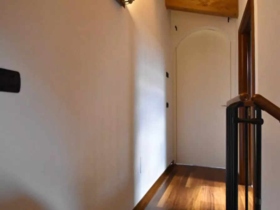 Immagine 31 di Appartamento in vendita  in Via Virgilio n. 22 a Bussolengo