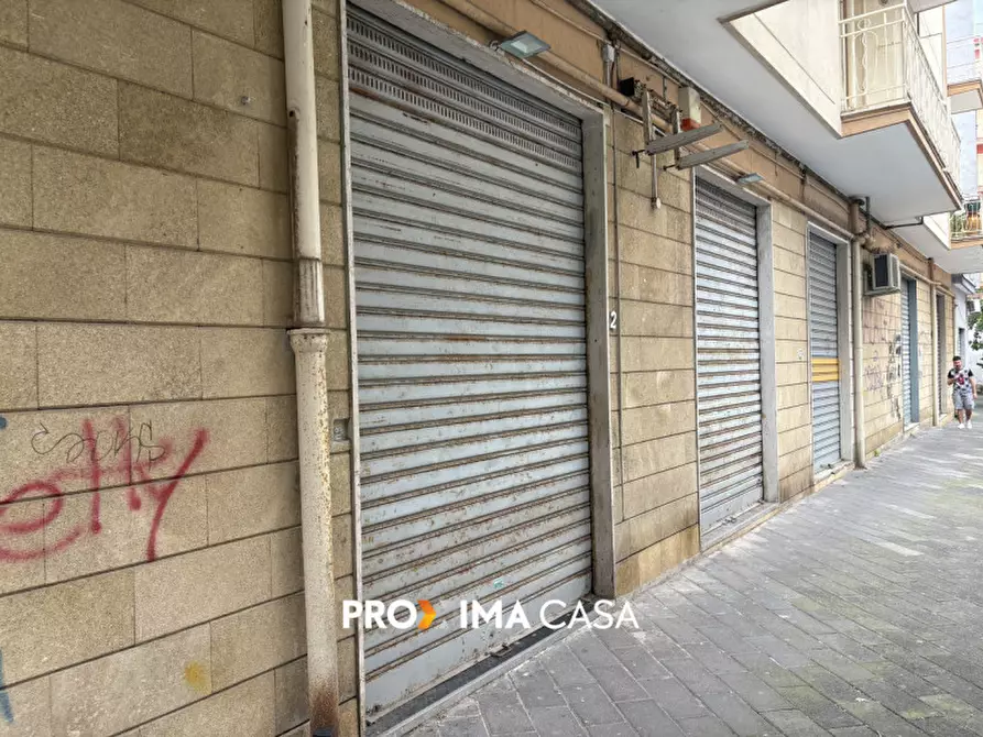 Immagine 5 di Negozio in affitto  in Via Della Muratella 20 a Salerno
