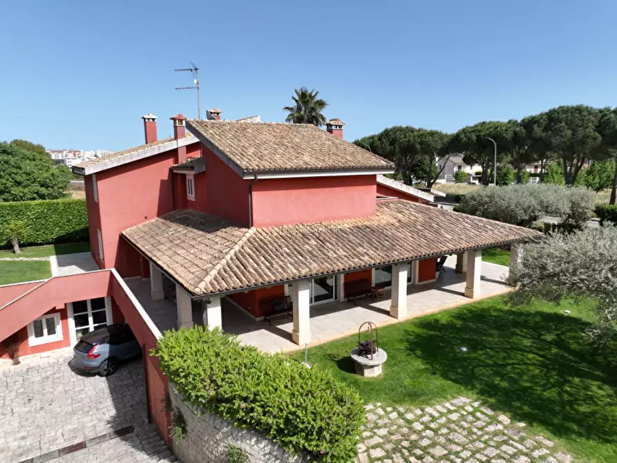 Immagine 4 di Villa in vendita  in Via Paolo Stoppa a Ragusa