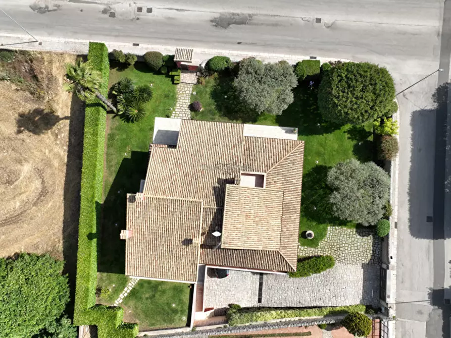 Immagine 22 di Villa in vendita  in Via Paolo Stoppa a Ragusa