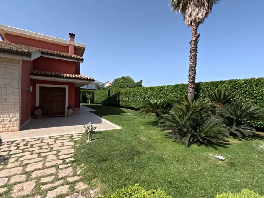 Immagine 32 di Villa in vendita  in Via Paolo Stoppa a Ragusa