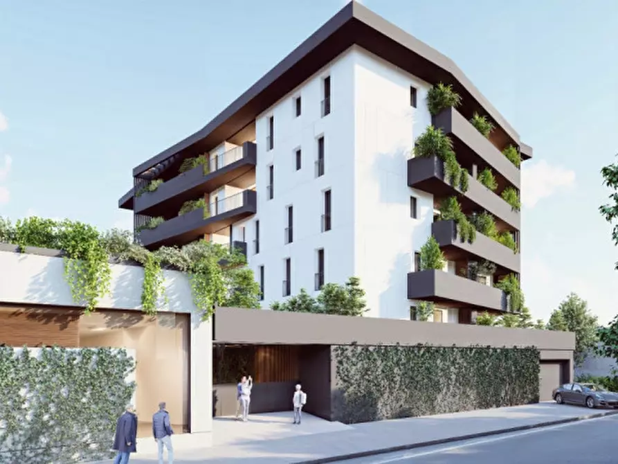 Immagine 1 di Appartamento in vendita  in Via Pilade Bronzetti a Padova