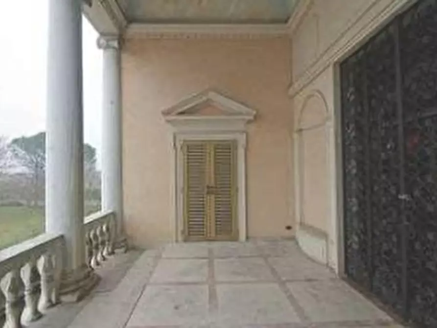 Immagine 19 di Villa in vendita  in VIA PERAROLO a San Bonifacio