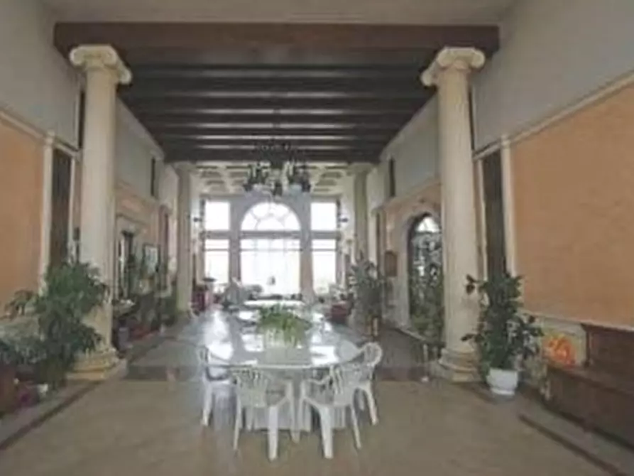 Immagine 25 di Villa in vendita  in VIA PERAROLO a San Bonifacio