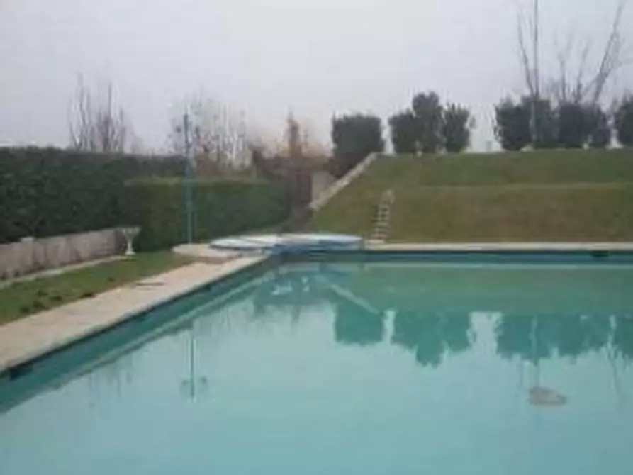 Immagine 48 di Villa in vendita  in VIA PERAROLO a San Bonifacio