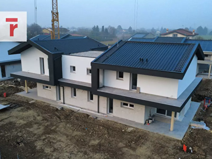 Immagine 1 di Casa bifamiliare in vendita  in Via Milano a Albignasego