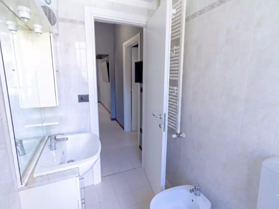 Immagine 8 di Appartamento in vendita  in via zena 21 a Pianoro