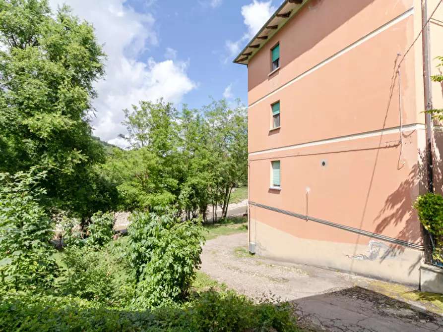Immagine 10 di Appartamento in vendita  in via zena 21 a Pianoro