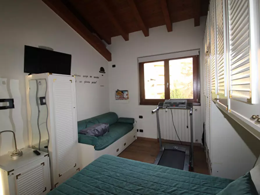 Immagine 29 di Villa in vendita  in Viale Regina Margherita 23 a Macherio