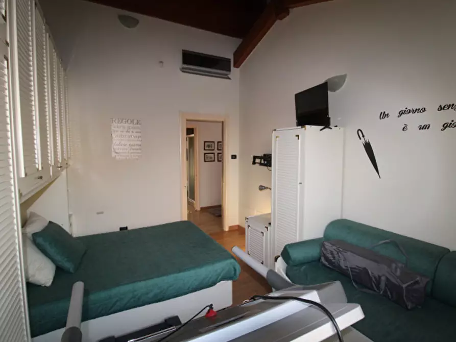 Immagine 30 di Villa in vendita  in Viale Regina Margherita 23 a Macherio