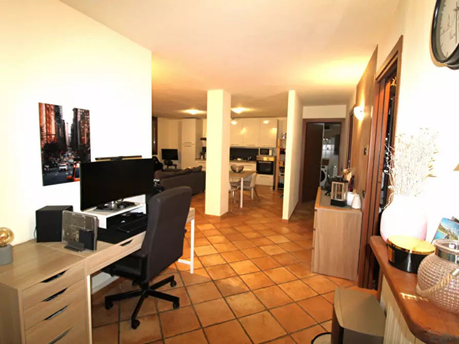 Immagine 37 di Villa in vendita  in Viale Regina Margherita 23 a Macherio