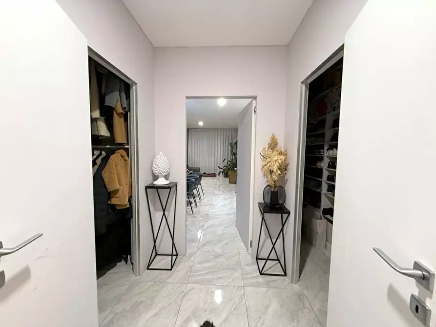 Immagine 2 di Appartamento in vendita  in Via Luigi Pellizzo a Padova