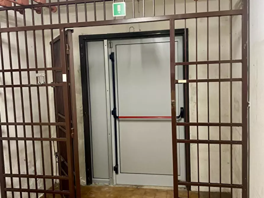 Immagine 16 di Ufficio in vendita  in Via John Fitzgerald Kennedy a Riese Pio x