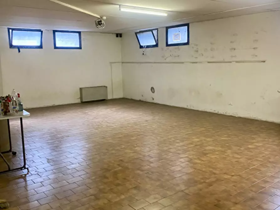 Immagine 17 di Ufficio in vendita  in Via John Fitzgerald Kennedy a Riese Pio x