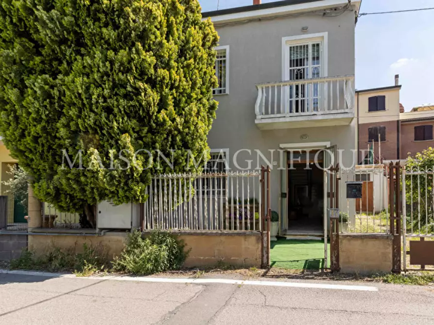 Immagine 35 di Villetta a schiera in vendita  in Via Penavara a Ferrara