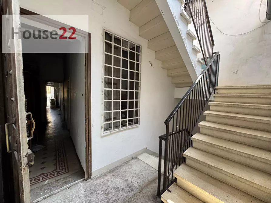 Immagine 21 di Palazzo in vendita  in Contra' Porta Padova, 92 a Vicenza