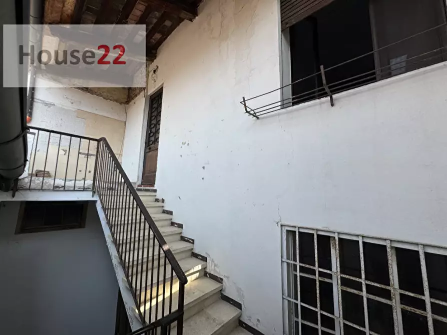 Immagine 28 di Palazzo in vendita  in Contra' Porta Padova, 92 a Vicenza