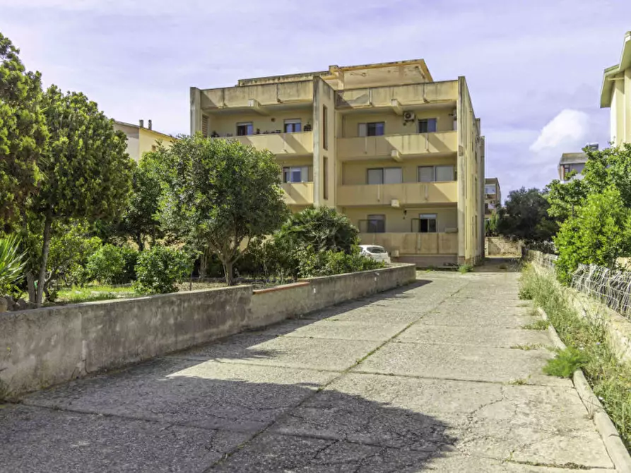 Immagine 3 di Appartamento in vendita  in Viale Delle Vigne, 56 I a Porto Torres