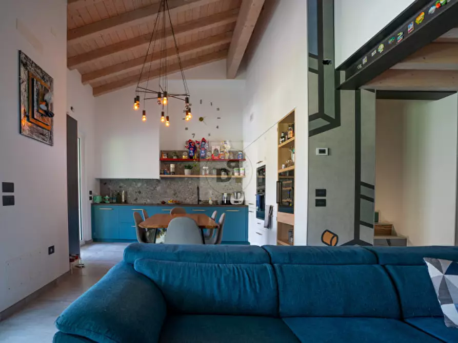 Immagine 3 di Casa bifamiliare in vendita  in via pietro felter a Sabbio Chiese