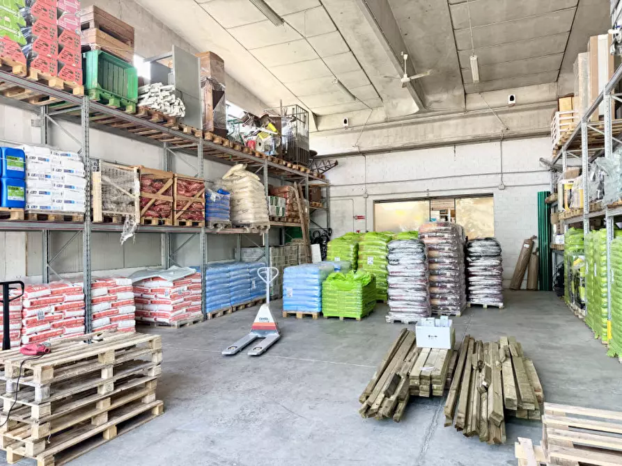 Immagine 15 di Capannone industriale in vendita  in via Zoccolanti 40 a San Secondo Parmense