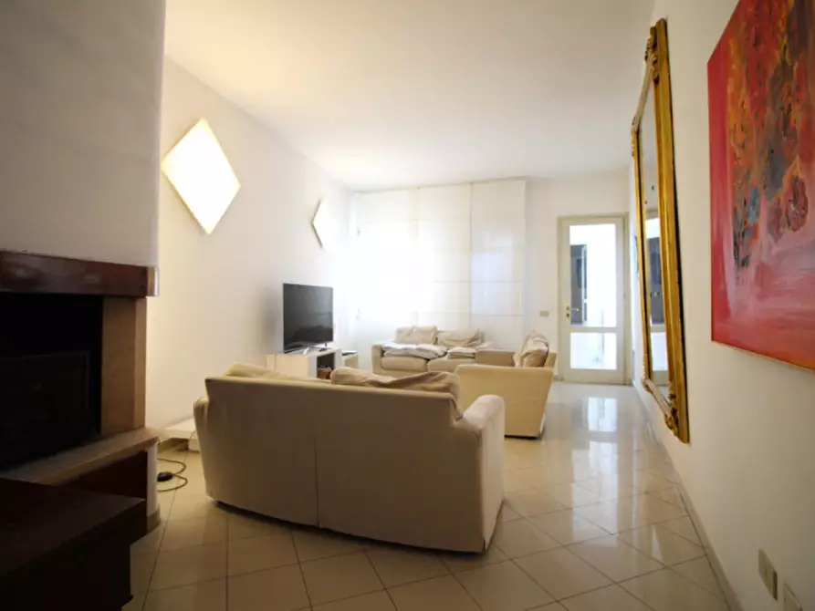 Immagine 1 di Villetta a schiera in vendita  in viale mazzoni a Cesena