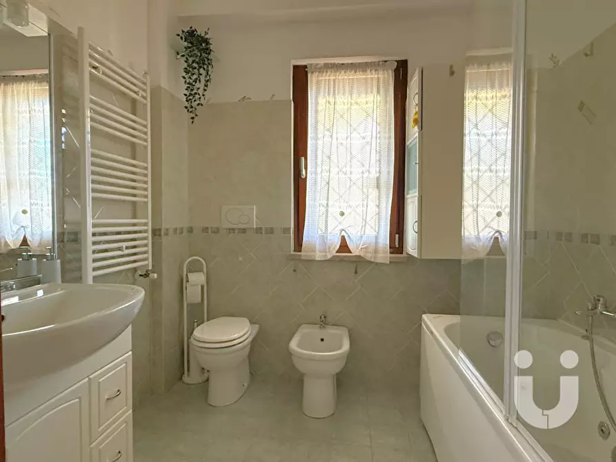 Immagine 19 di Appartamento in vendita  in largo Bruno Angoletta a Roma