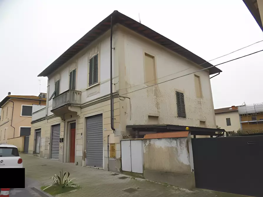 Immagine 12 di Appartamento in vendita  in VIA DANTE ALIGHIERI N. 8 e N. 8/A a Castelfiorentino