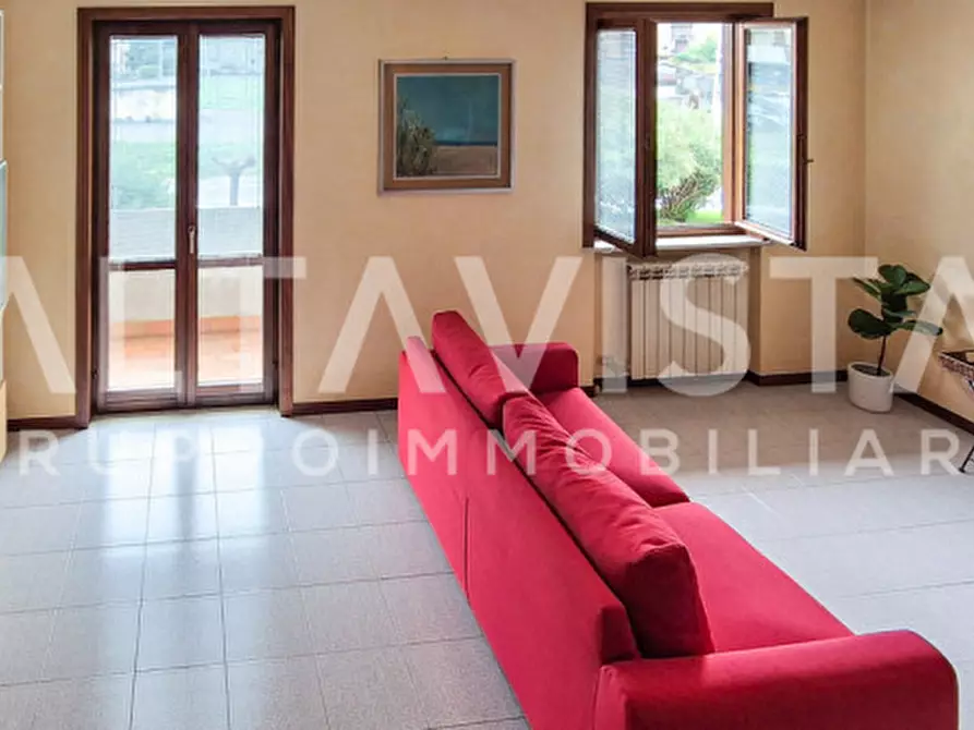 Immagine 2 di Villa in vendita  in Via Papa Ercoliano a Desenzano Del Garda