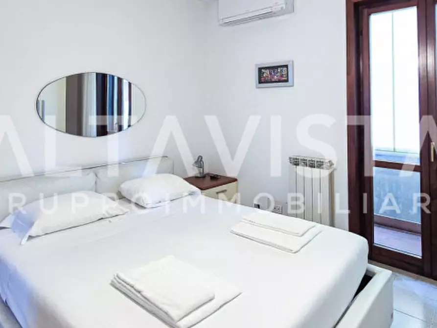 Immagine 11 di Villa in vendita  in Via Papa Ercoliano a Desenzano Del Garda