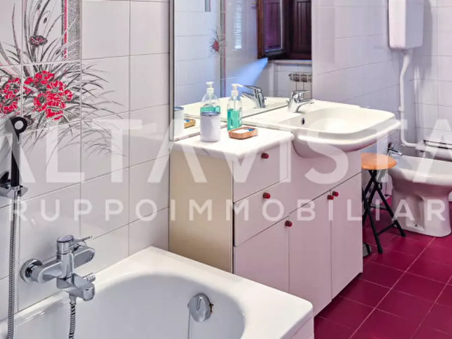 Immagine 14 di Villa in vendita  in Via Papa Ercoliano a Desenzano Del Garda