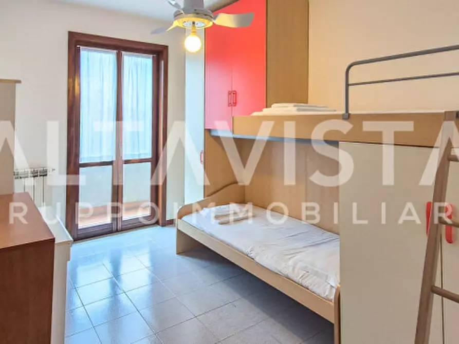 Immagine 17 di Villa in vendita  in Via Papa Ercoliano a Desenzano Del Garda