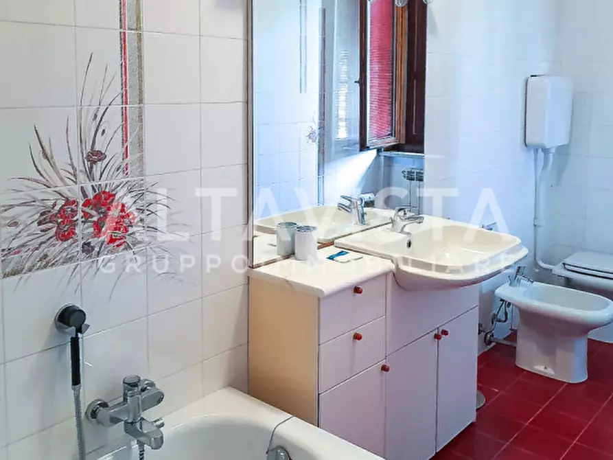 Immagine 25 di Villa in vendita  in Via Papa Ercoliano a Desenzano Del Garda