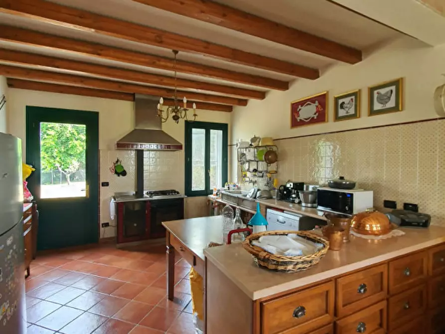 Immagine 2 di Rustico / casale in vendita  a Cavarzere