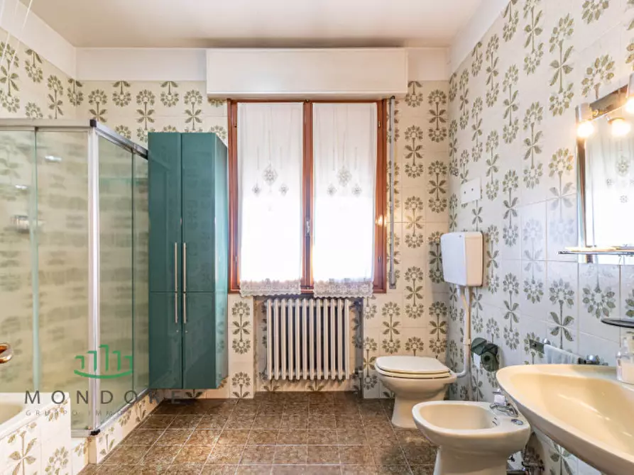 Immagine 15 di Palazzo in vendita  in Via Chiesa a Castel Maggiore