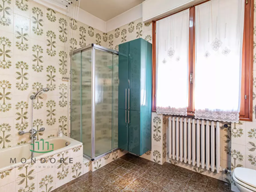 Immagine 16 di Palazzo in vendita  in Via Chiesa a Castel Maggiore