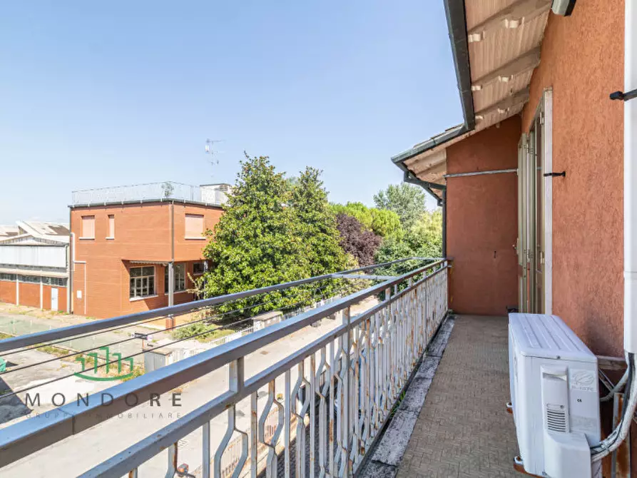 Immagine 20 di Palazzo in vendita  in Via Chiesa a Castel Maggiore