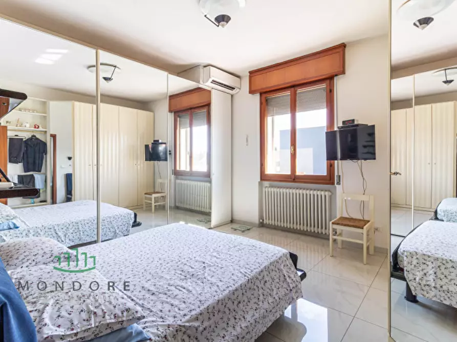 Immagine 28 di Palazzo in vendita  in Via Chiesa a Castel Maggiore