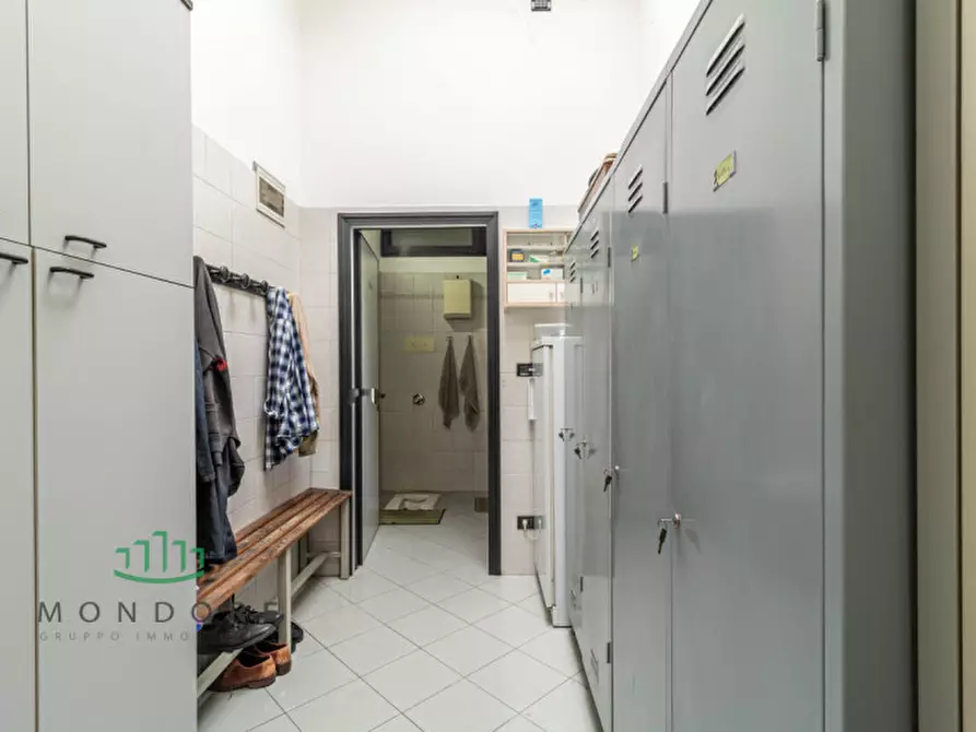 Immagine 52 di Palazzo in vendita  in Via Chiesa a Castel Maggiore