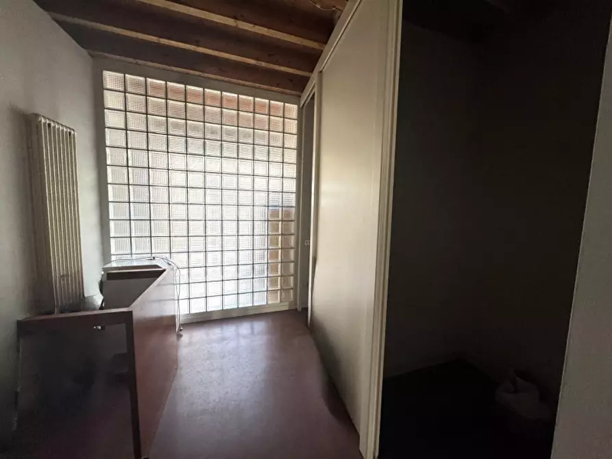 Immagine 2 di Negozio in vendita  in vicenza contrà porta padova, 96 a Vicenza