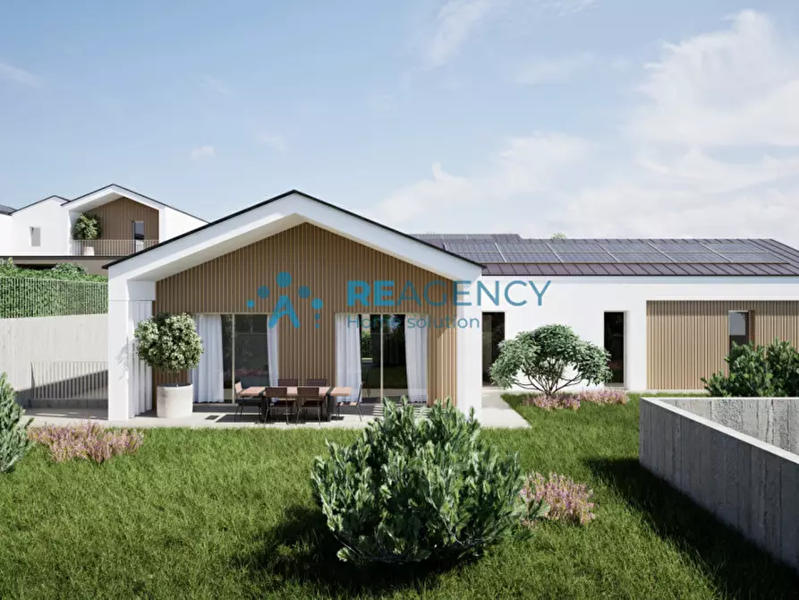 Immagine 2 di Villa in vendita  in Via Roma a Altavilla Vicentina