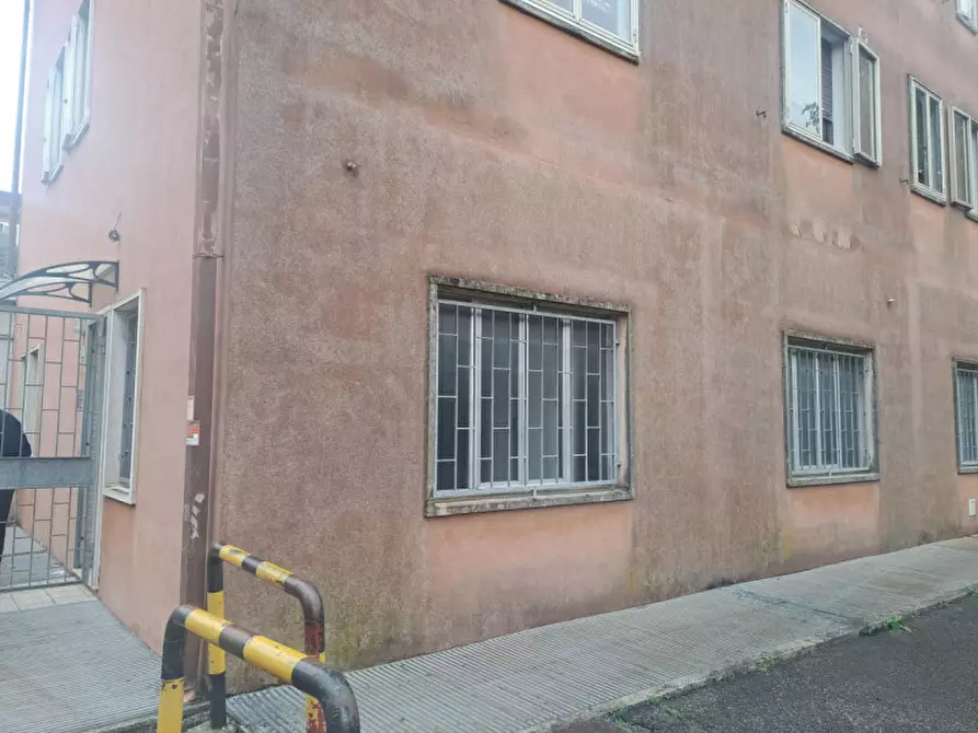 Immagine 1 di Ufficio in vendita  in Piazza Carli a Montecchio Maggiore