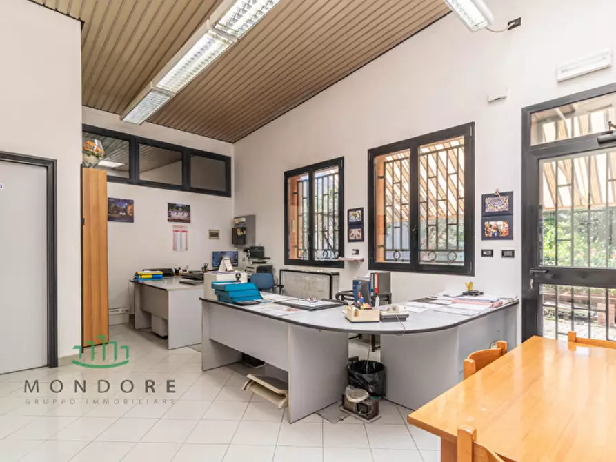 Immagine 1 di Magazzino in vendita  in via chiesa a Castel Maggiore