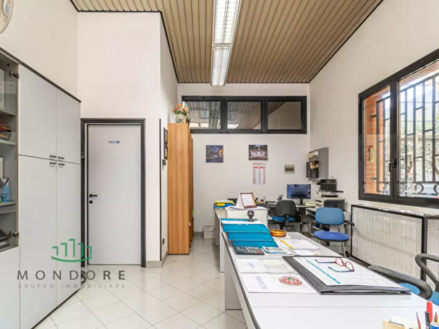 Immagine 2 di Magazzino in vendita  in via chiesa a Castel Maggiore