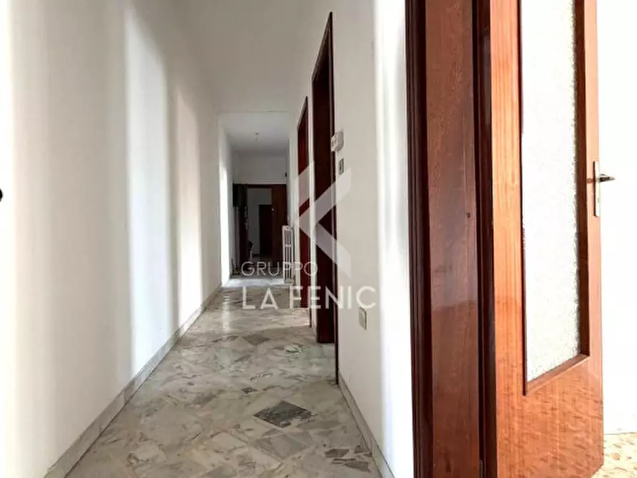 Immagine 10 di Appartamento in vendita  in Via Trento 163 a Martina Franca